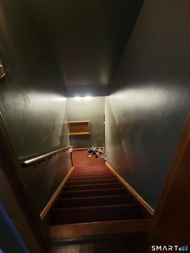 Building Photo - 235 High Ridge Dr