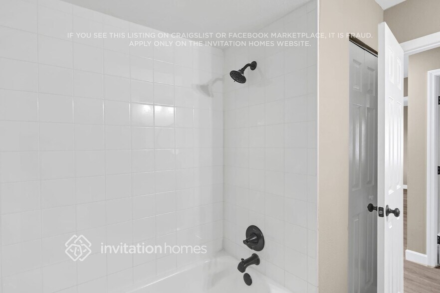 Building Photo - 5522 Fulmar Dr