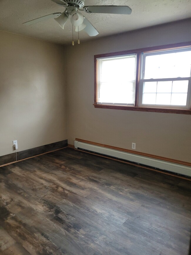 Building Photo - 3883 Frederick St