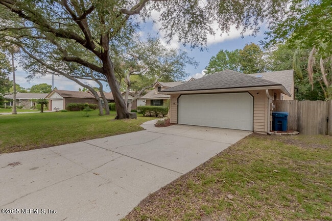 Building Photo - 3331 Ashridge Dr
