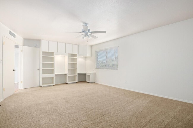 Building Photo - 2522 S Mulberry