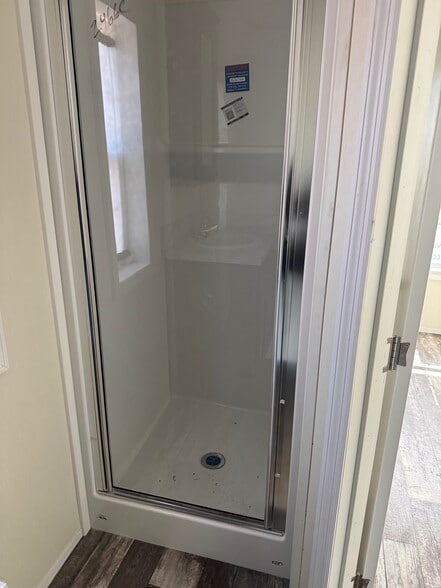 Building Photo - 8 Saratoga Dr