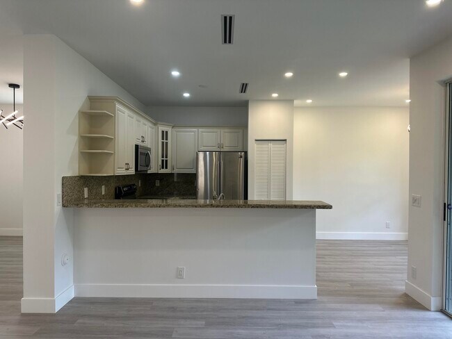 Building Photo - 10702 NW 1st Ct