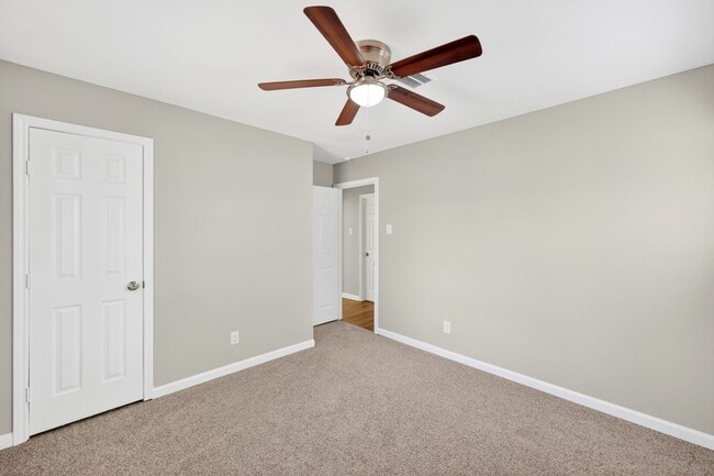 Building Photo - 7726 Claiborne St