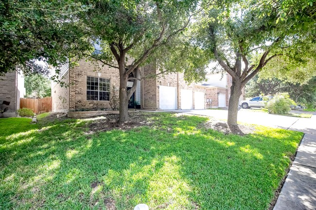 Building Photo - 2149 Paradise Ridge Dr