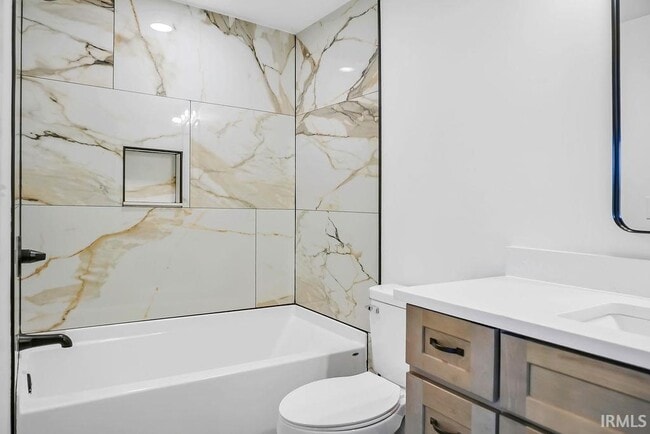 Building Photo - 717 N Grant St