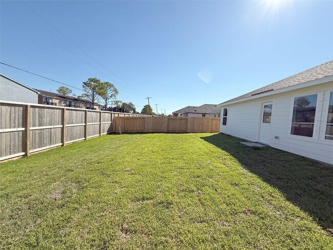 Building Photo - 505 Robin Ct