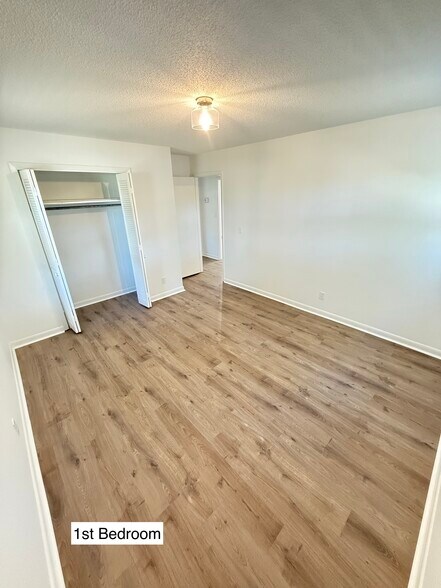 Building Photo - 214 Rosehill Dr