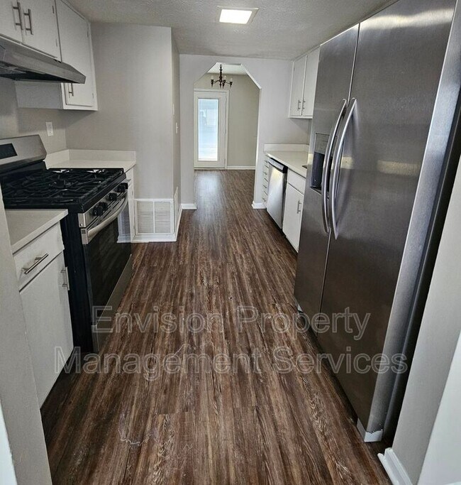 Building Photo - 2638 Fieldstone View Ln SE