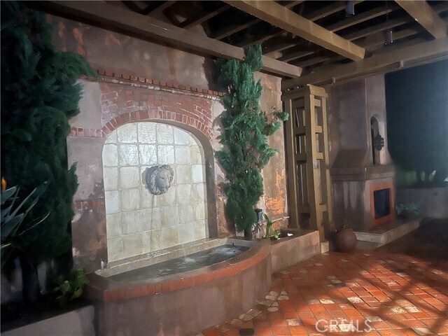 Building Photo - 1316 Beverly Grove Pl