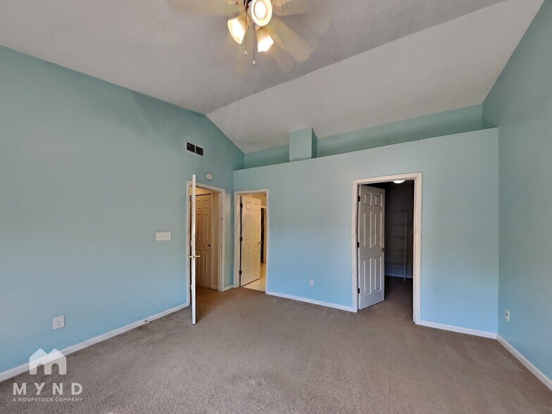 Building Photo - 10301 Springridge Cir