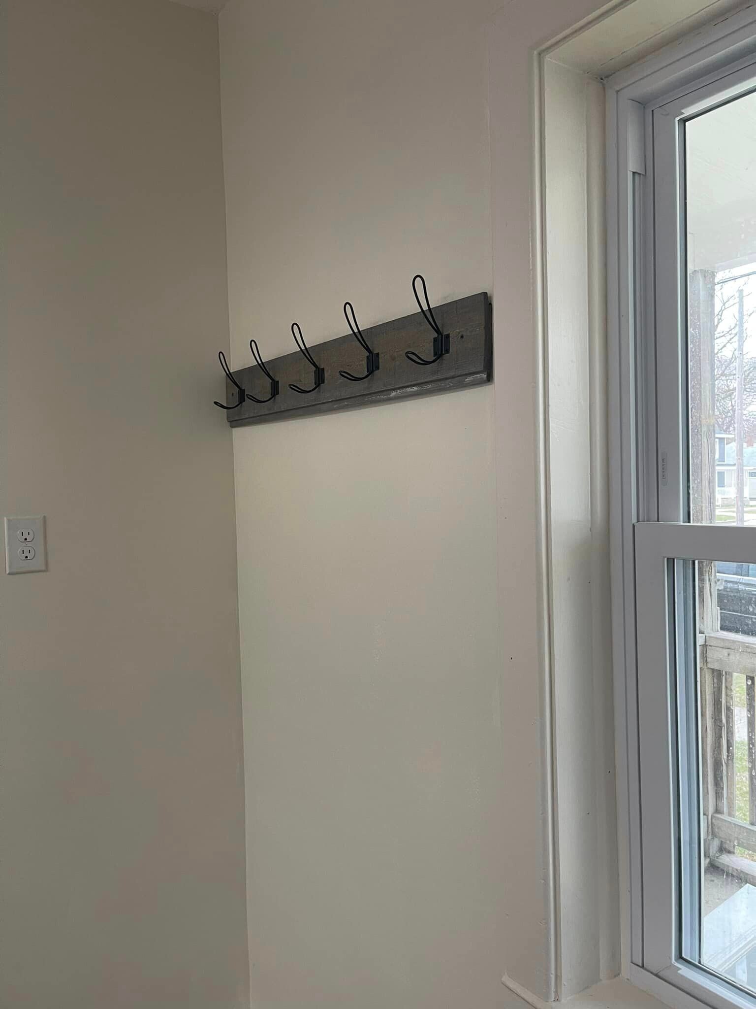 Building Photo - 308 5th St