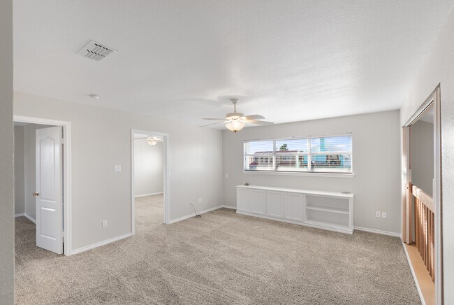 Building Photo - 15325 Cartagena Ct