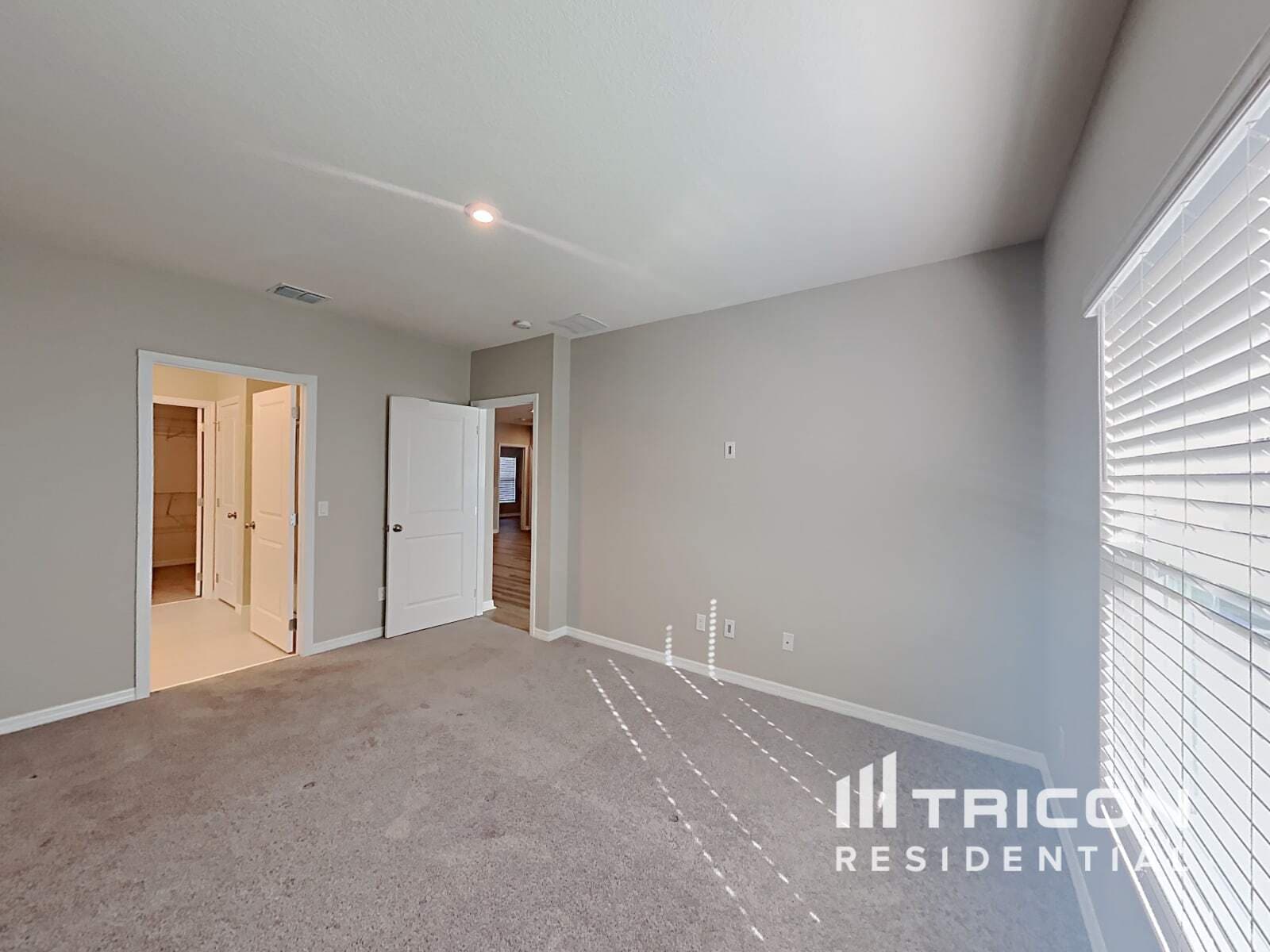Building Photo - 3948 Fescue St