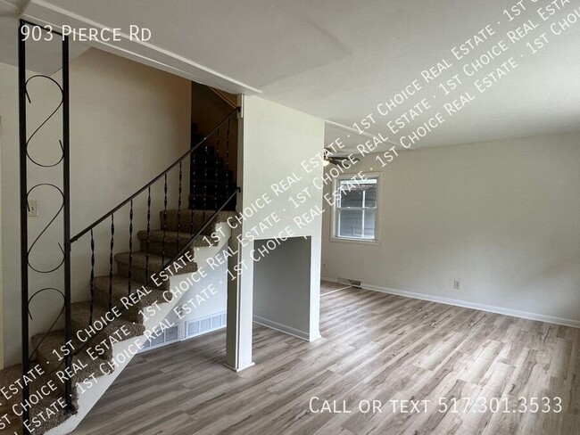 Building Photo - 903 Pierce Rd