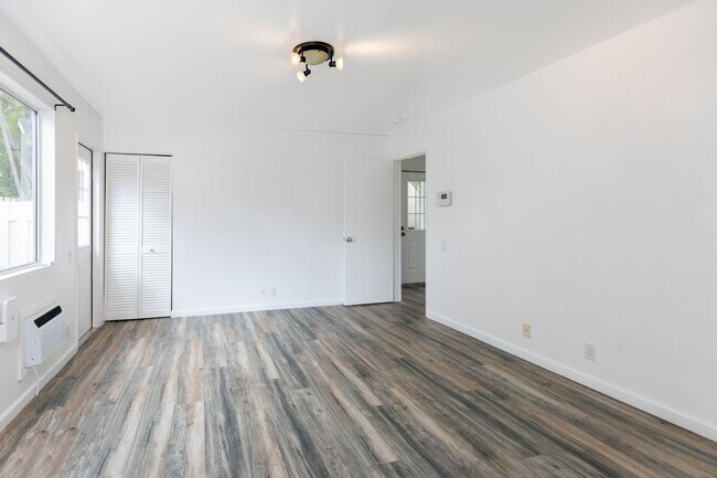 Building Photo - Island Living in the Heart of Ewa Beach - Alii Cove (3Bed/2Bath)