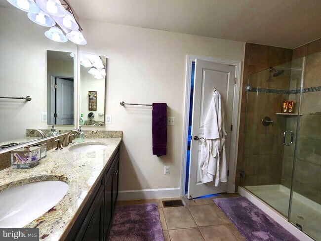 Building Photo - 6254 Summit Point Ct