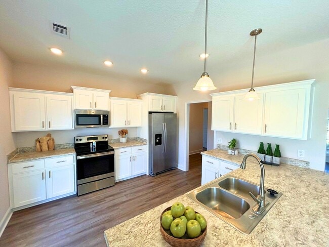 Building Photo - 103 Old Auburn Ln