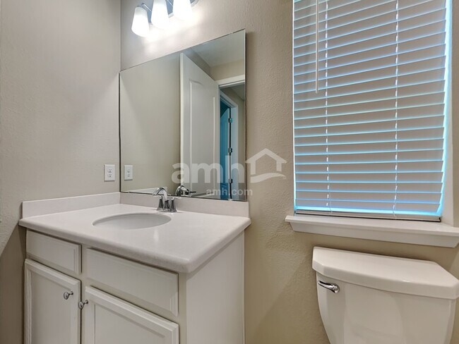 Building Photo - 87 Cobalt Ln