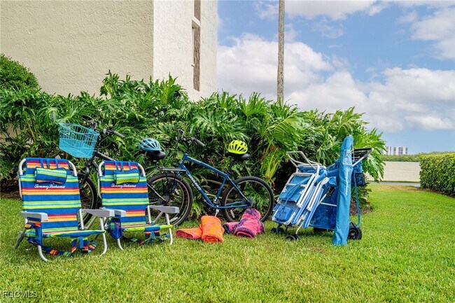 Building Photo - 17 Bluebill Ave