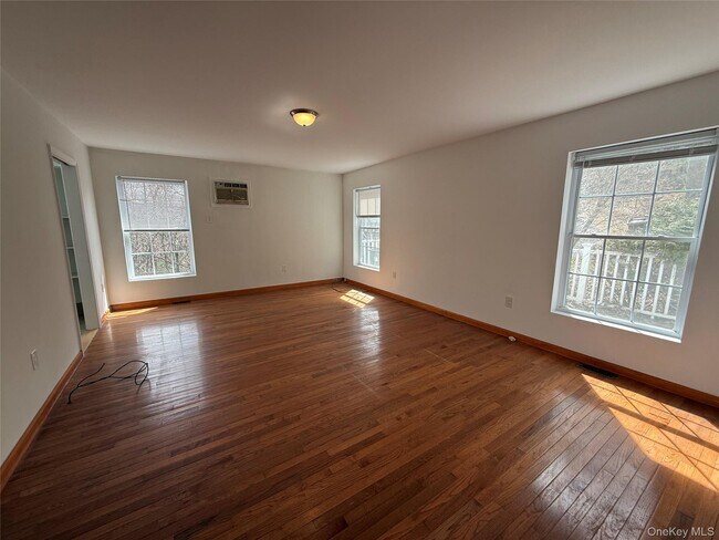 Building Photo - 14 Arbutus Trail