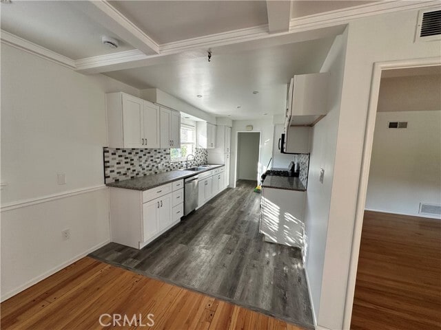 Building Photo - 1348 West Ave