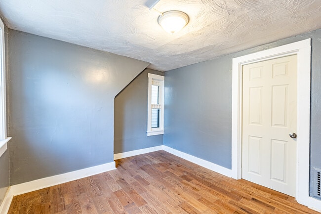 Building Photo - 243 Chamberlain St