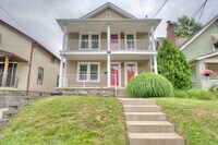 Building Photo - 1026 Altavia Ave