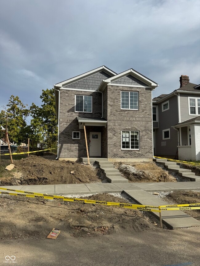 Building Photo - 227 N Hamilton Ave