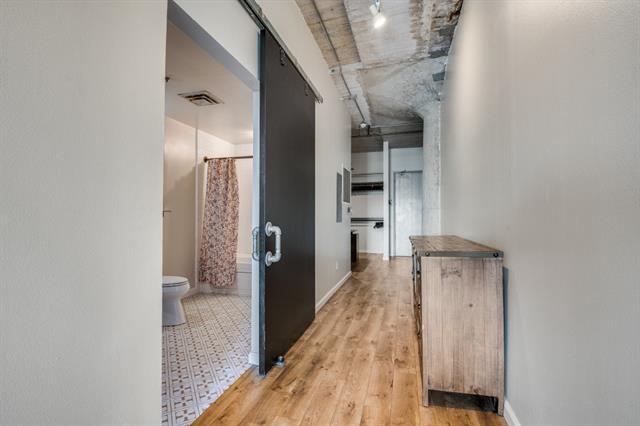 Building Photo - 1122 Jackson St