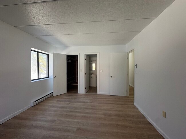 Building Photo - 137 Franklin St