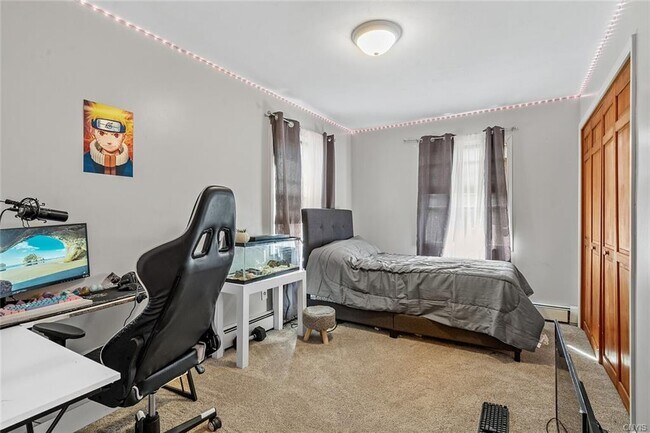 Building Photo - 199 Academy St