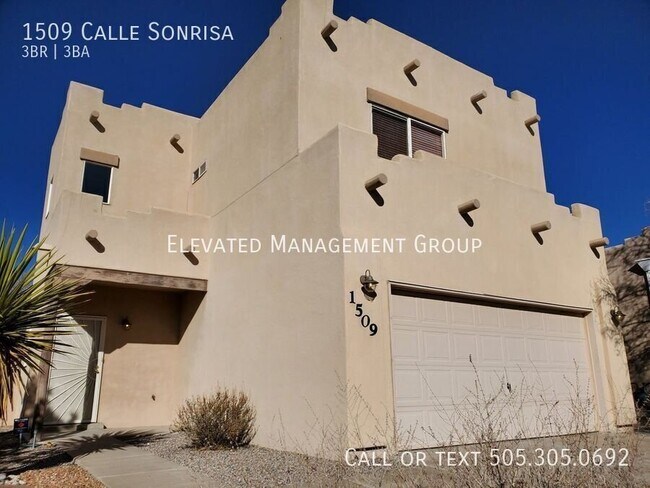 Building Photo - 1509 Calle Sonrisa NE