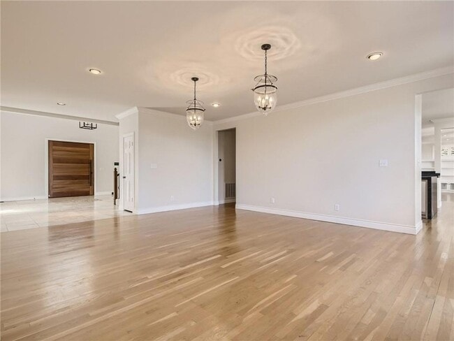 Building Photo - 267 Commons Ford Rd