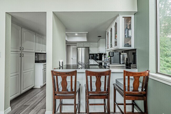 Building Photo - 3BD, 2.5BA Arapahoe Lake Park Townhome Nea...