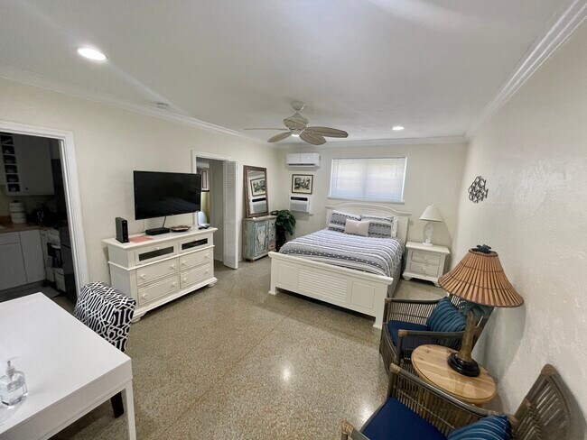 Building Photo - 88 S Ocean Blvd