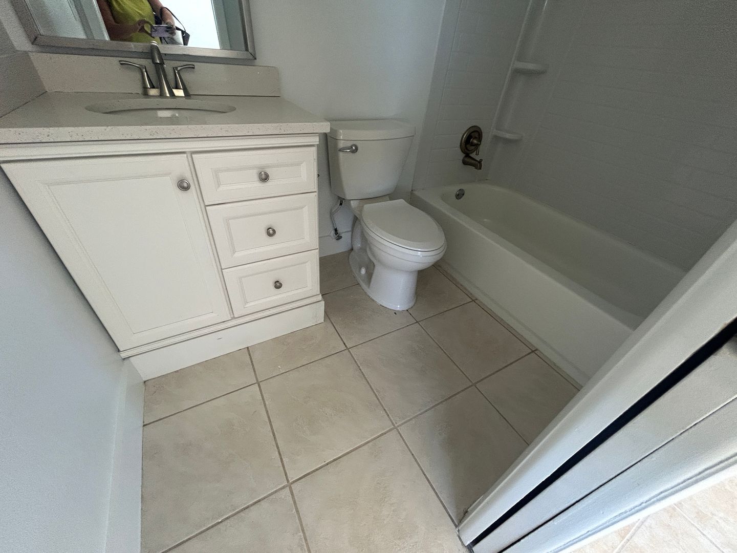 Building Photo - 4708 SE 5th Pl