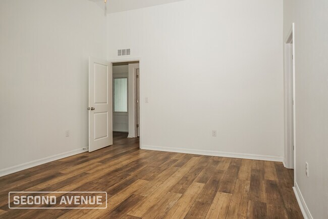 Building Photo - 4066 Chamrade Rd