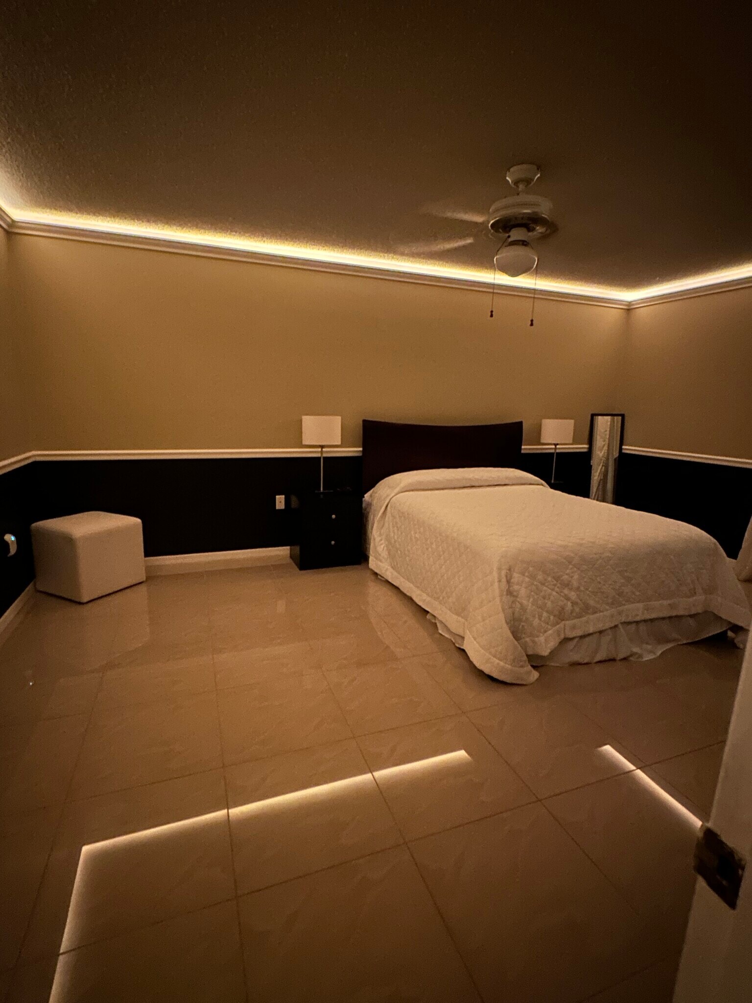 Building Photo - 5807 N Atlantic Ave