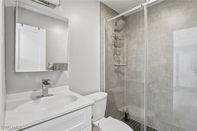 Building Photo - 4518 W Alhambra Cir