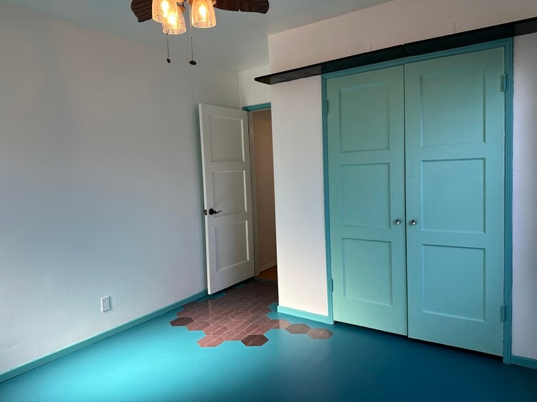 Building Photo - 5150 Purdue Ave