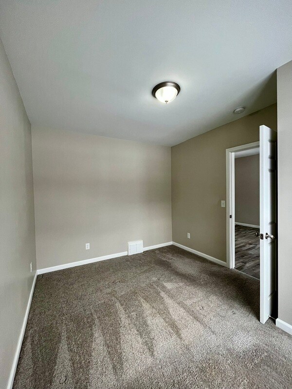 Building Photo - 13128 Balsam St