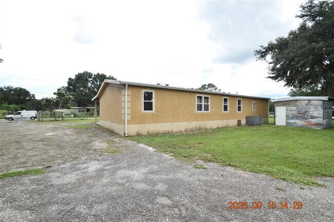 Building Photo - 12106 Waterview Dr