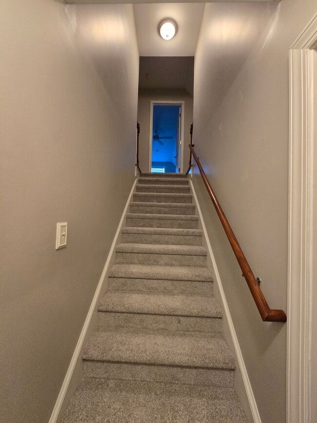 Building Photo - 641 Orchard Falls Dr