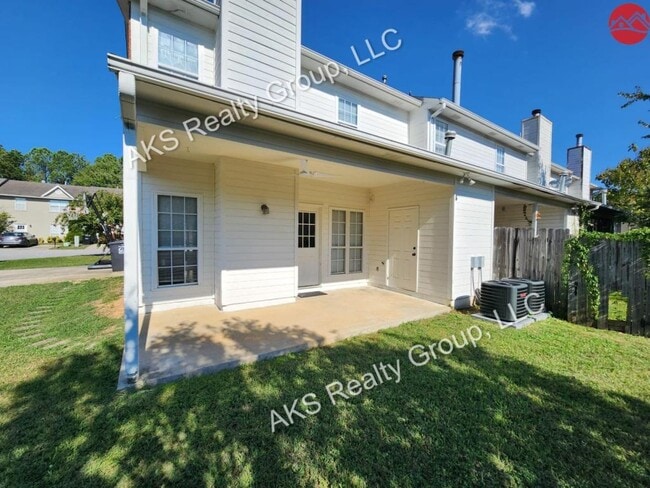 Building Photo - 124 Canyon Pl