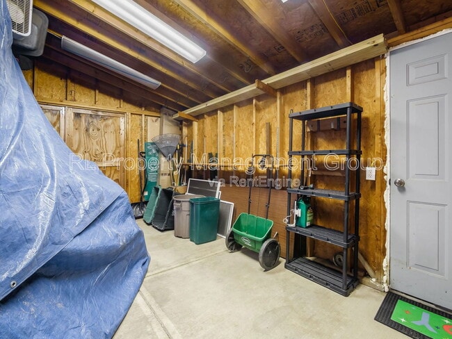 Building Photo - 2517 Minerva Lake Rd