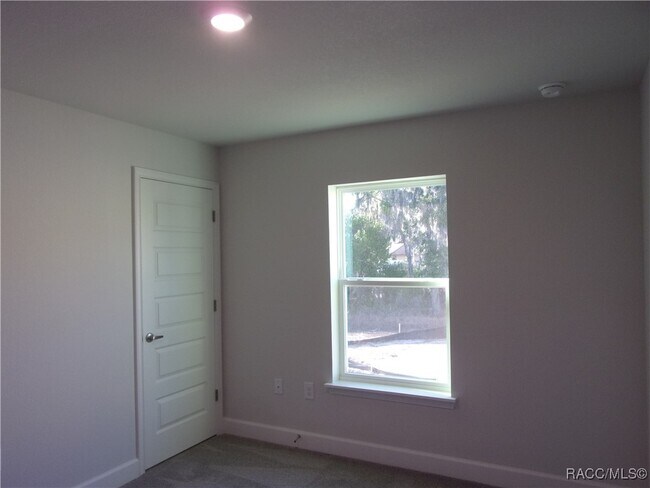 Building Photo - 219 Bittern Lp