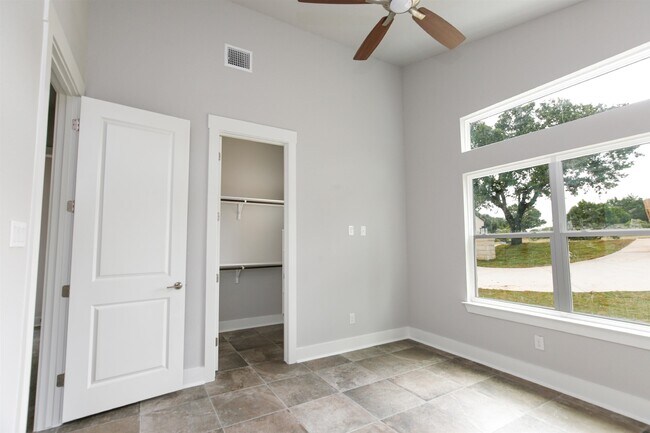 Building Photo - 1314 Clayton Nolen Dr