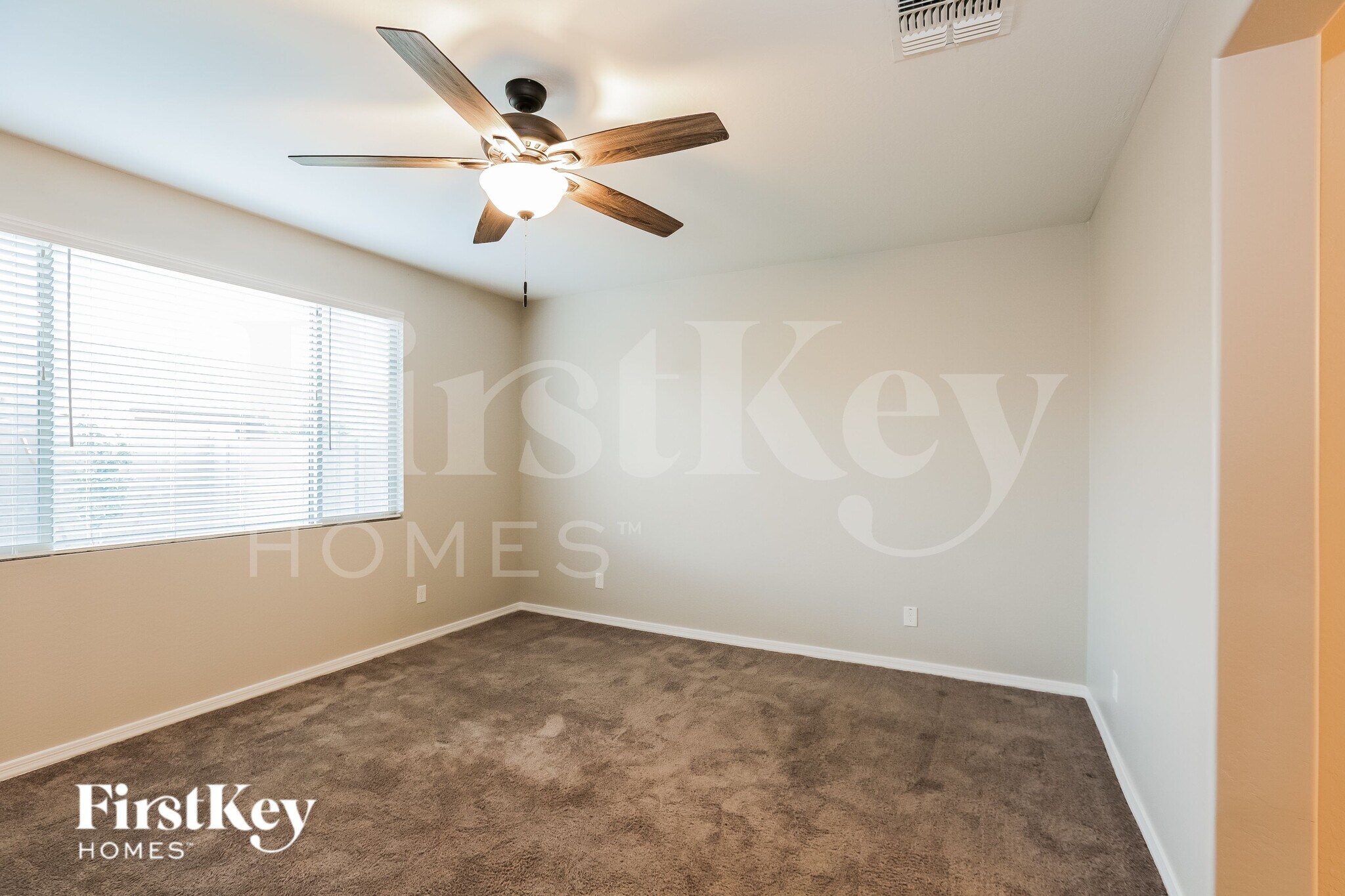 Building Photo - 19748 W Devonshire Ave