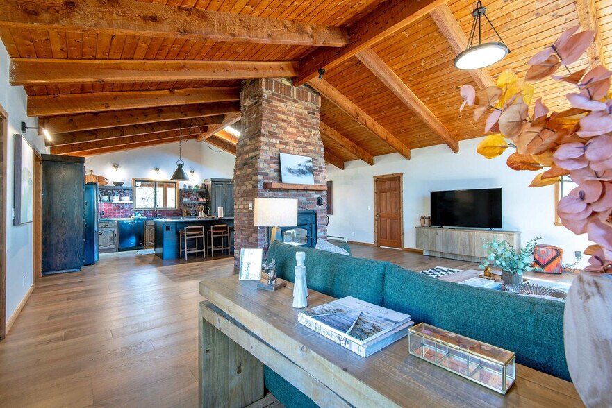 Building Photo - 529 Quaking Aspen Dr